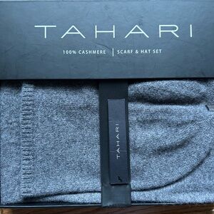 Tahari men’s scarf and hat set - new in box
